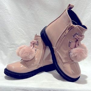 Rachel Shoes/boots  girls size 9M, blush pink with fuzzy Pom Pom